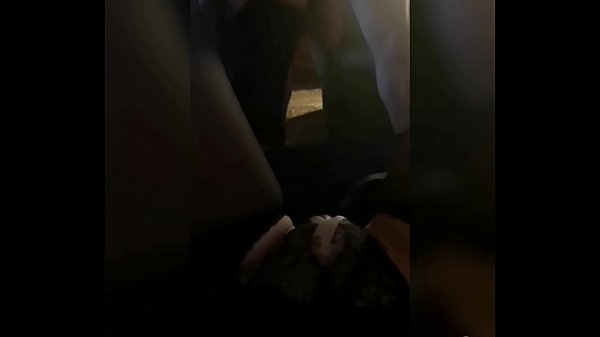 Халуун MJM. Нөхөр нь эхнэрийнхээ нүдэн дээр найз бүсгүйгээ галзууртлаа. Эхнэрийн хөх нь нордог, түүний бохир уран зөгнөл нь зүгээр л толгойг нь эргүүлдэг