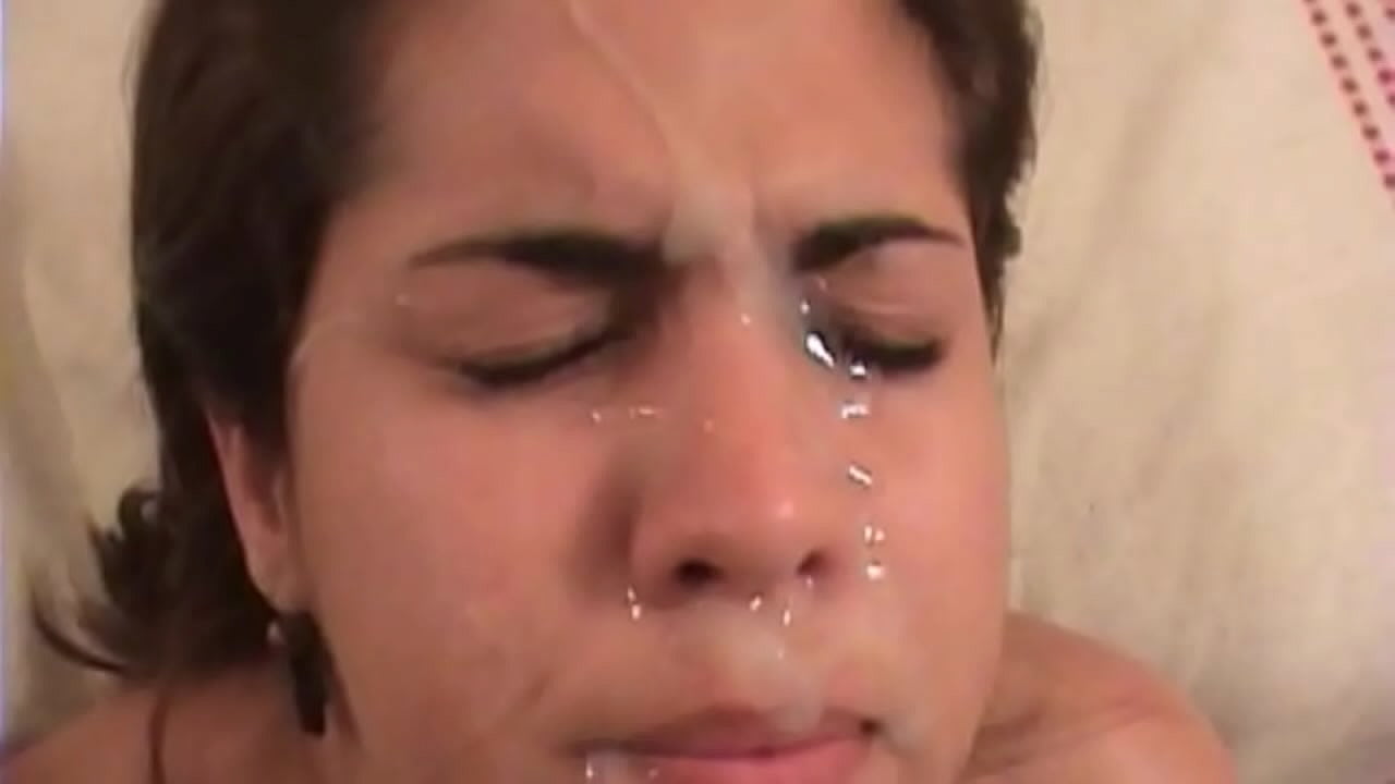 Сайхан латин brunette нь ширүүн секс